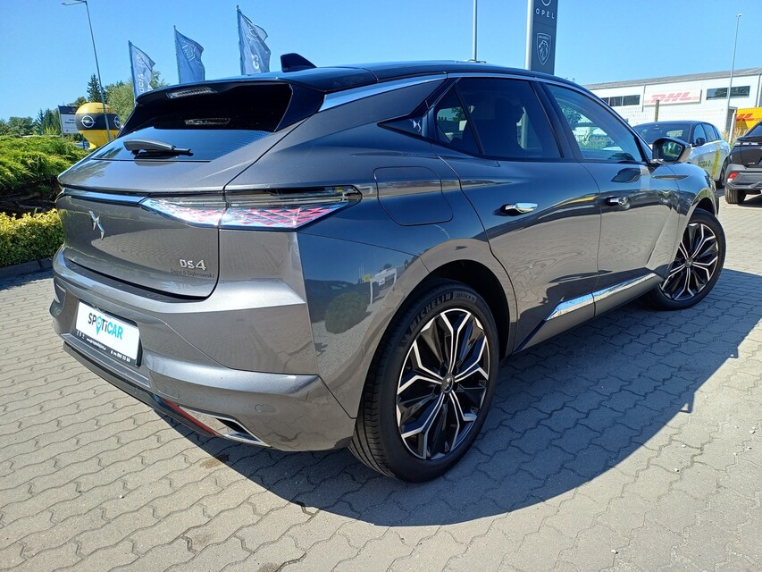 DS Automobiles DS 4