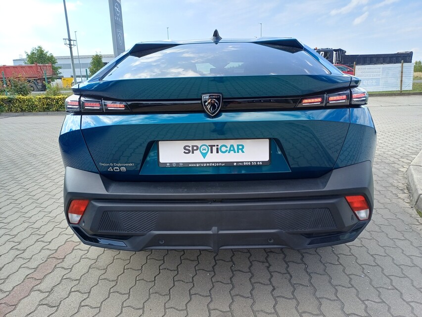 Peugeot 408