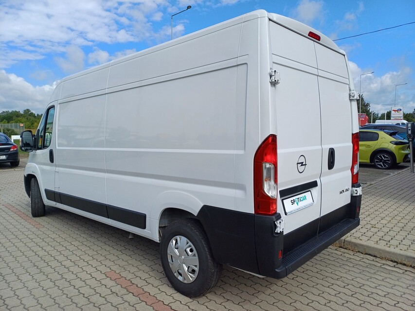 Opel Movano