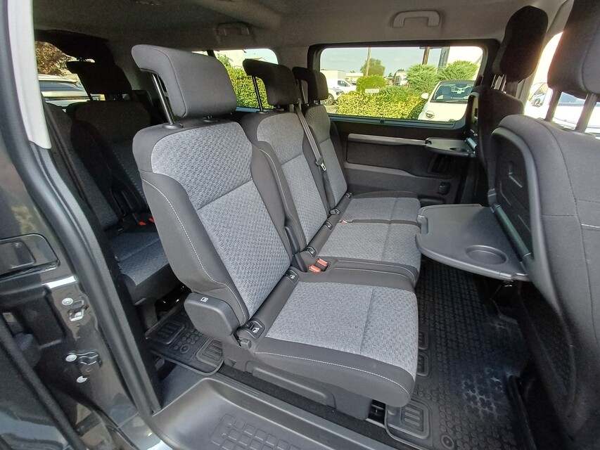 Peugeot Traveller