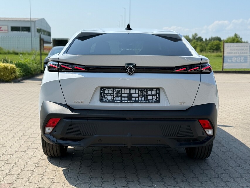 Peugeot 408