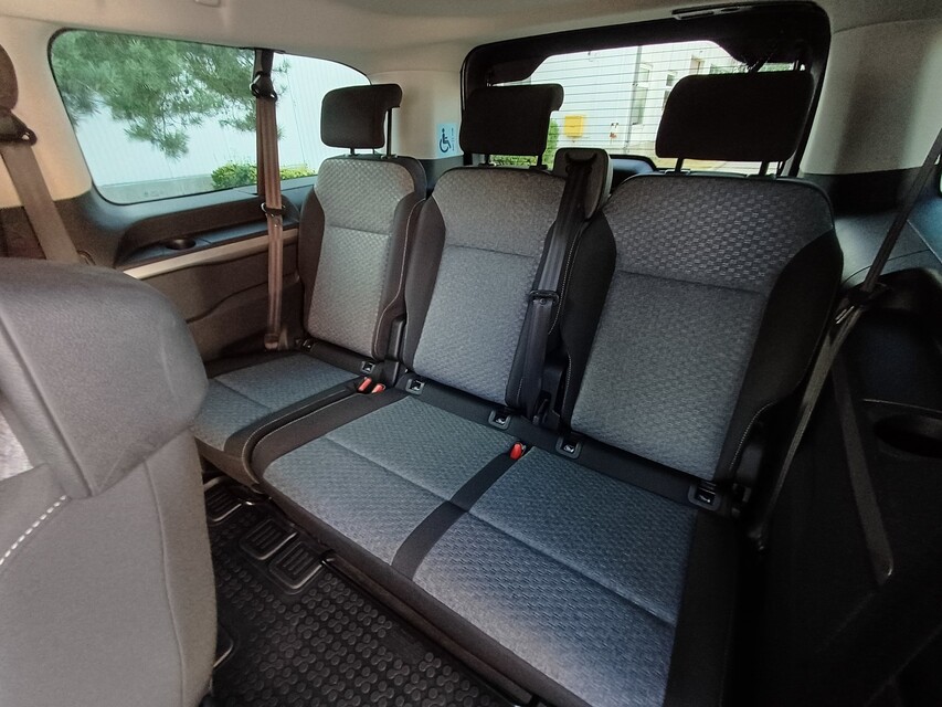 Peugeot Traveller