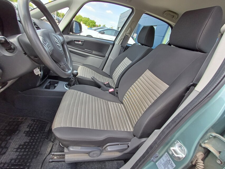 Suzuki SX4