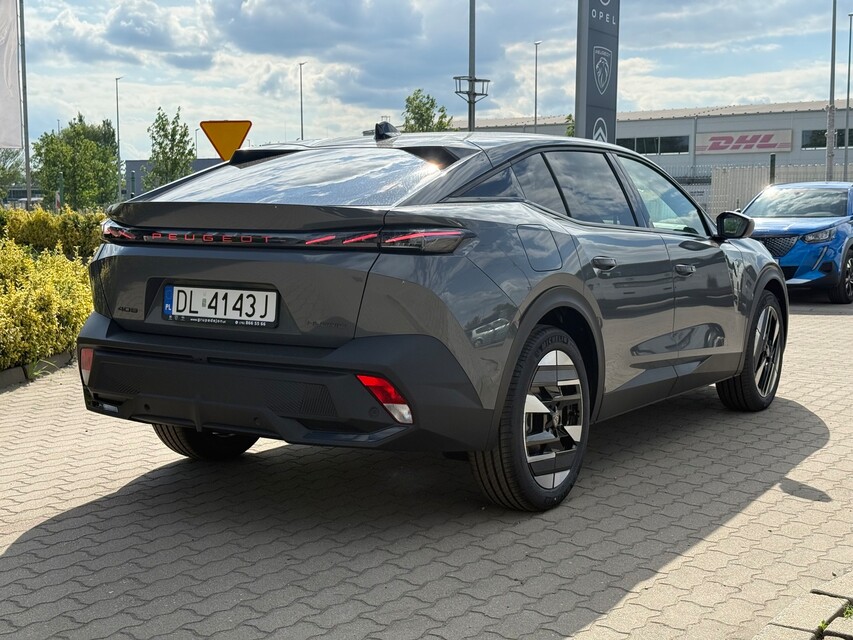 Peugeot 408