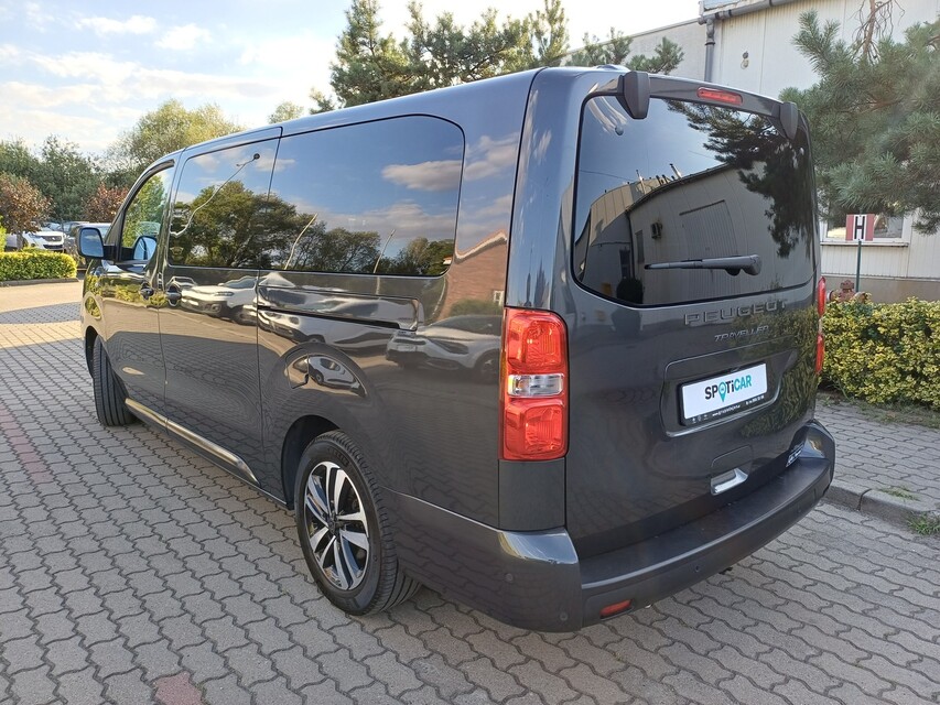 Peugeot Traveller