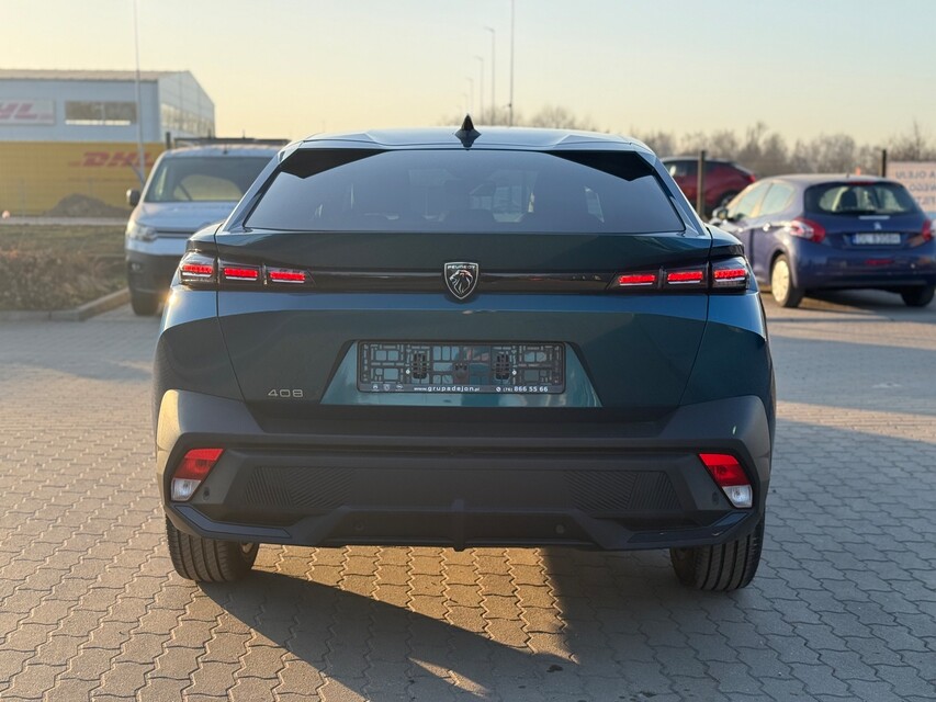 Peugeot 408