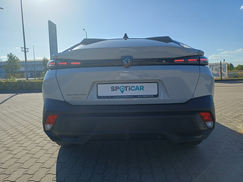 Peugeot 408