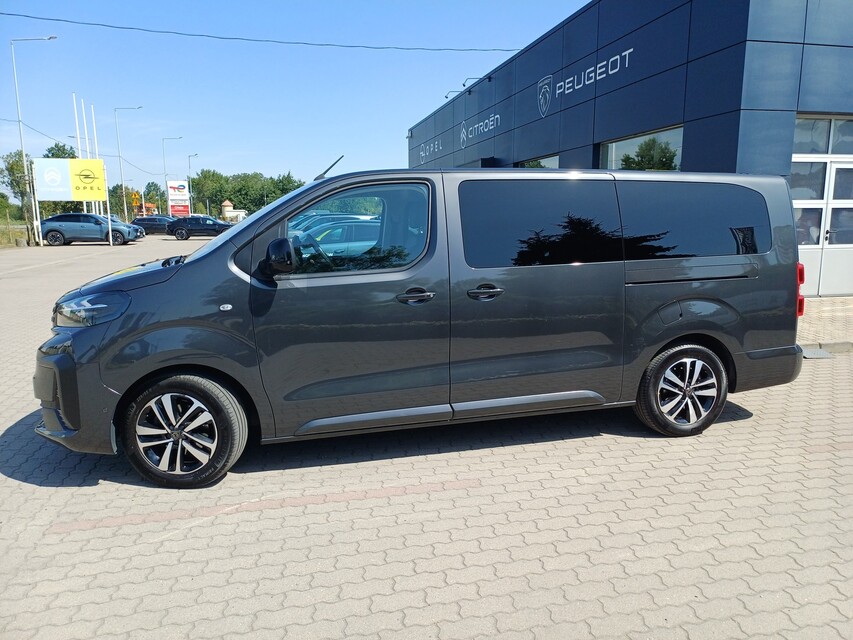 Peugeot Traveller
