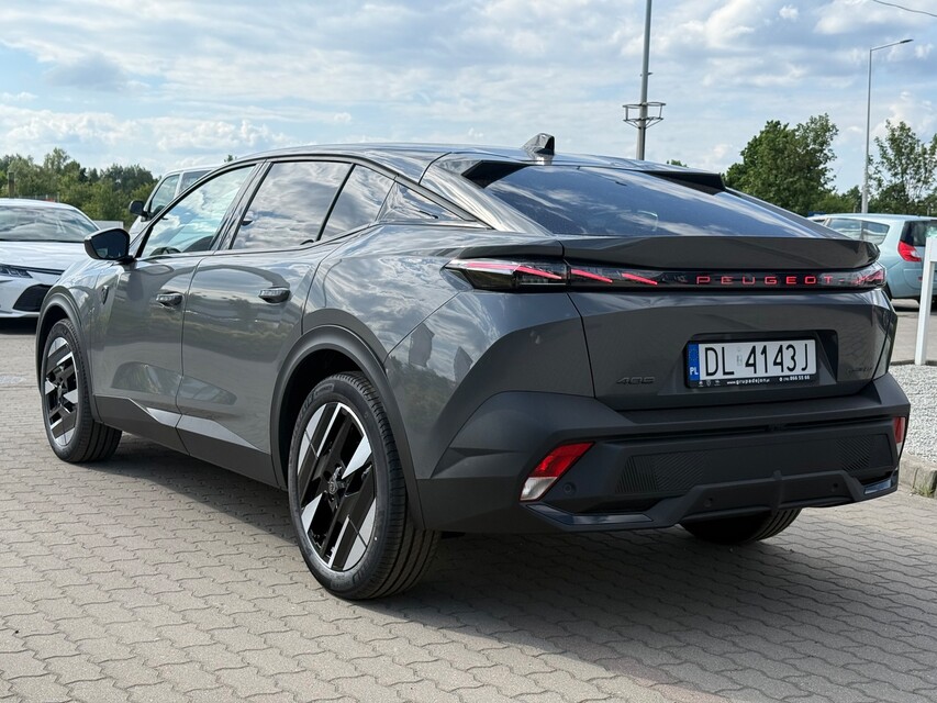 Peugeot 408