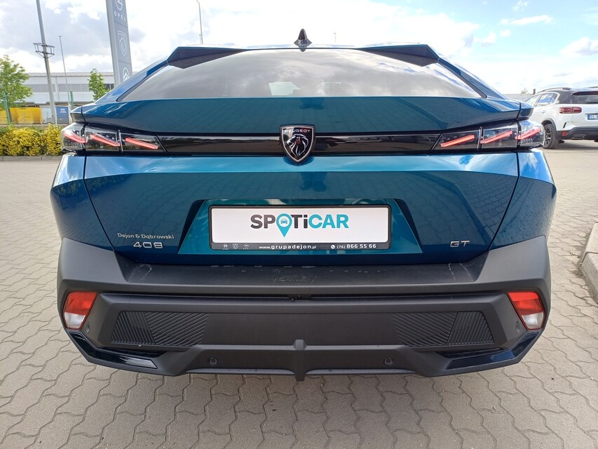 Peugeot 408