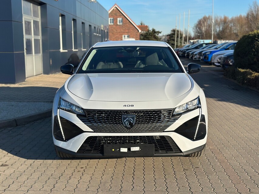 Peugeot 408