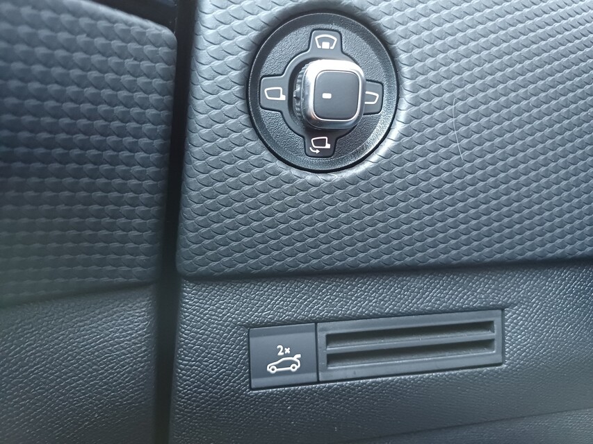DS Automobiles DS 4