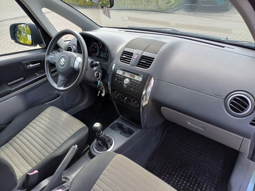 Suzuki SX4