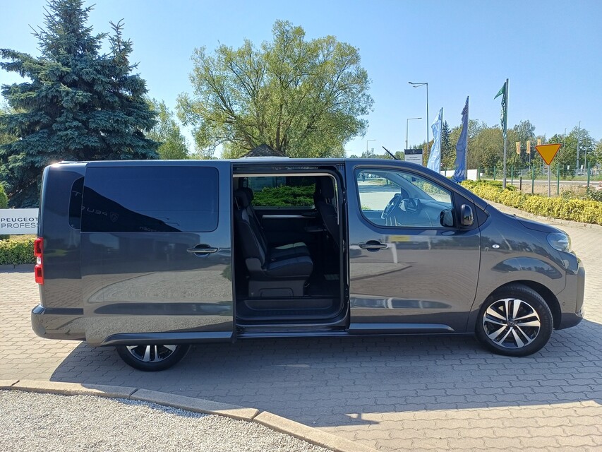 Peugeot Traveller