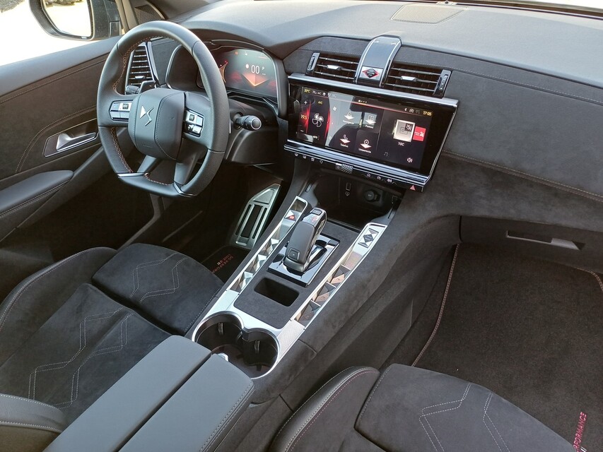 DS Automobiles DS 7 Crossback