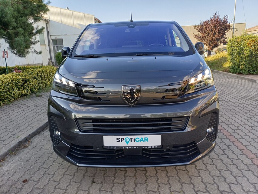 Peugeot Traveller
