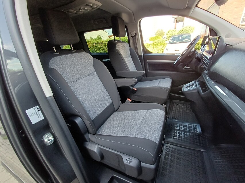 Peugeot Traveller