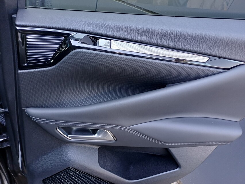 DS Automobiles DS 4
